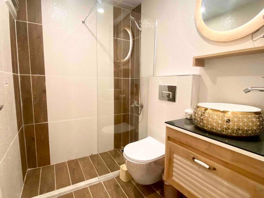 Licensed ,jazzy Class 3 Bedrooms Homes 100mb Wi-fi Apartament *