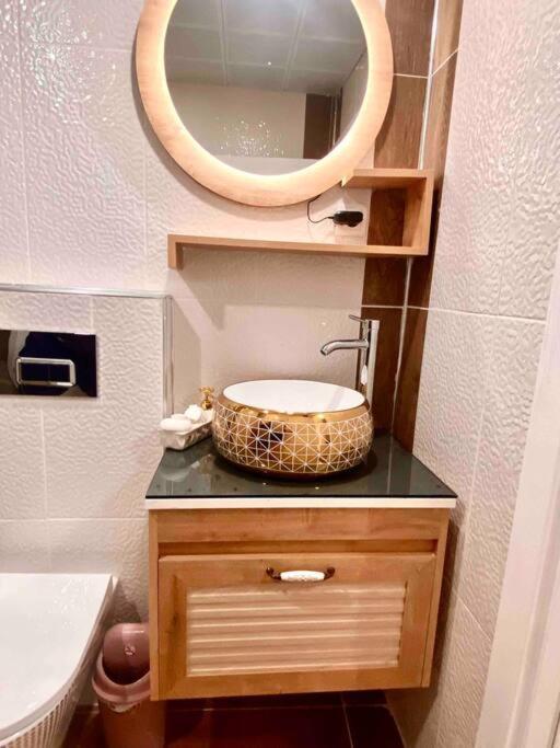 Licensed ,jazzy Class 3 Bedrooms Homes 100mb Wi-fi Apartament